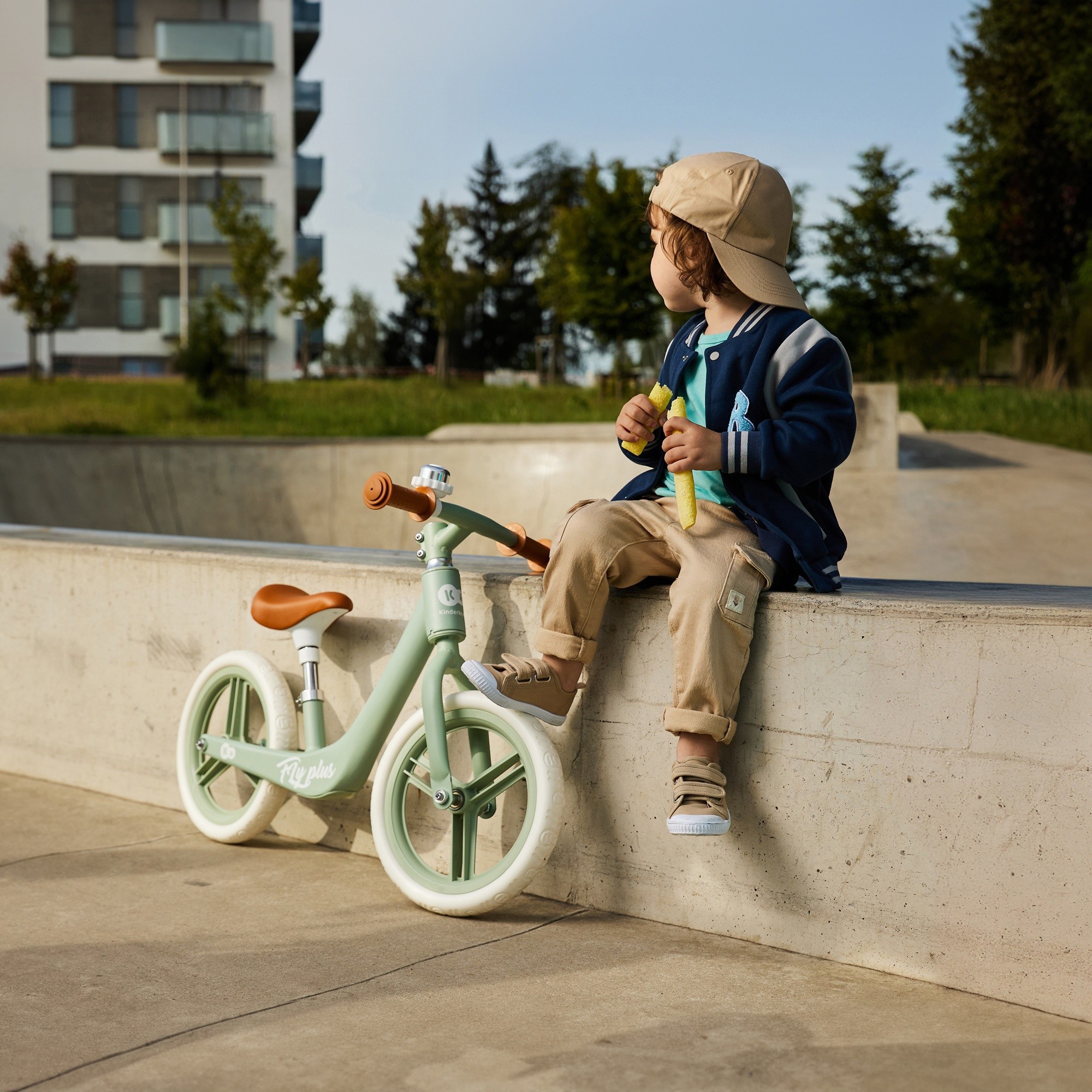 Беговел Kinderkraft Fly Plus Baby Blue (KRFLPL00BLU0000)