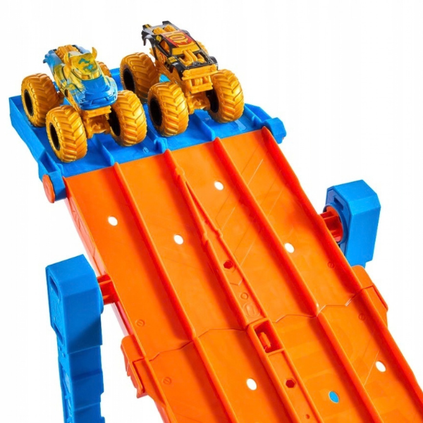 Игровой трек 2 в 1 Hot Wheels Monster Trucks «Dual Terrain Raceway» с 2 машинками