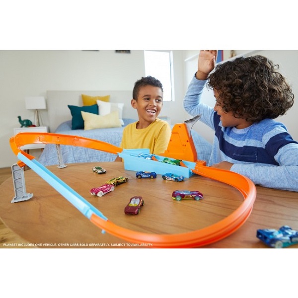 Hot Wheels Трек «Чемпион круга» серии «Соревнование за кубок