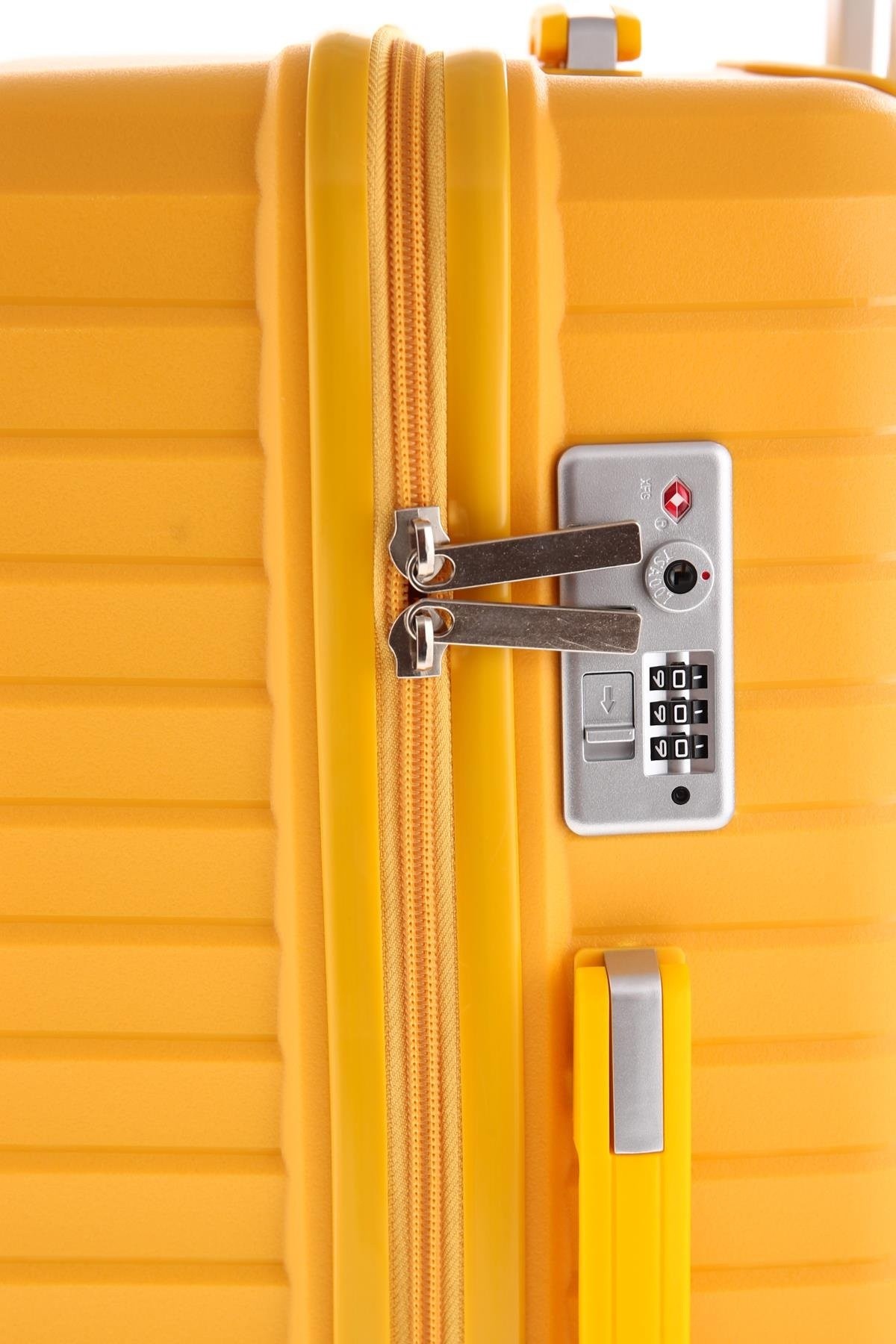 Чемодан CCS 5235 L Yellow